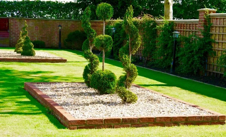 Professional irrigation solutions for healthy gardens in Dubai